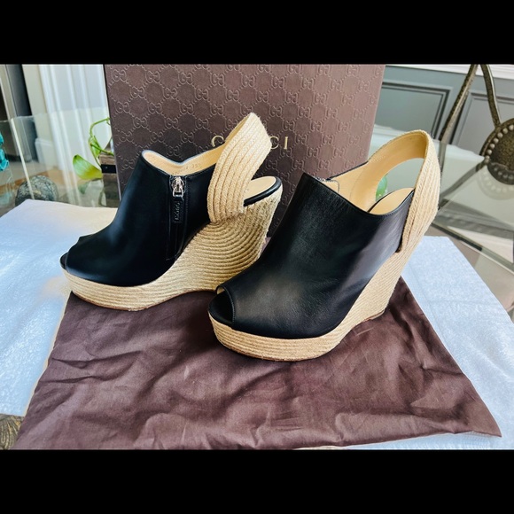 Black and Tan Gucci Wedges - Picture 2 of 9